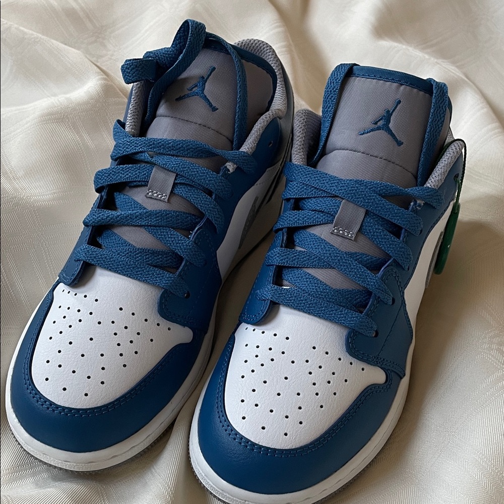 Nike Air Jordan 1 Low True Blue/Cement Grey - White NIB
